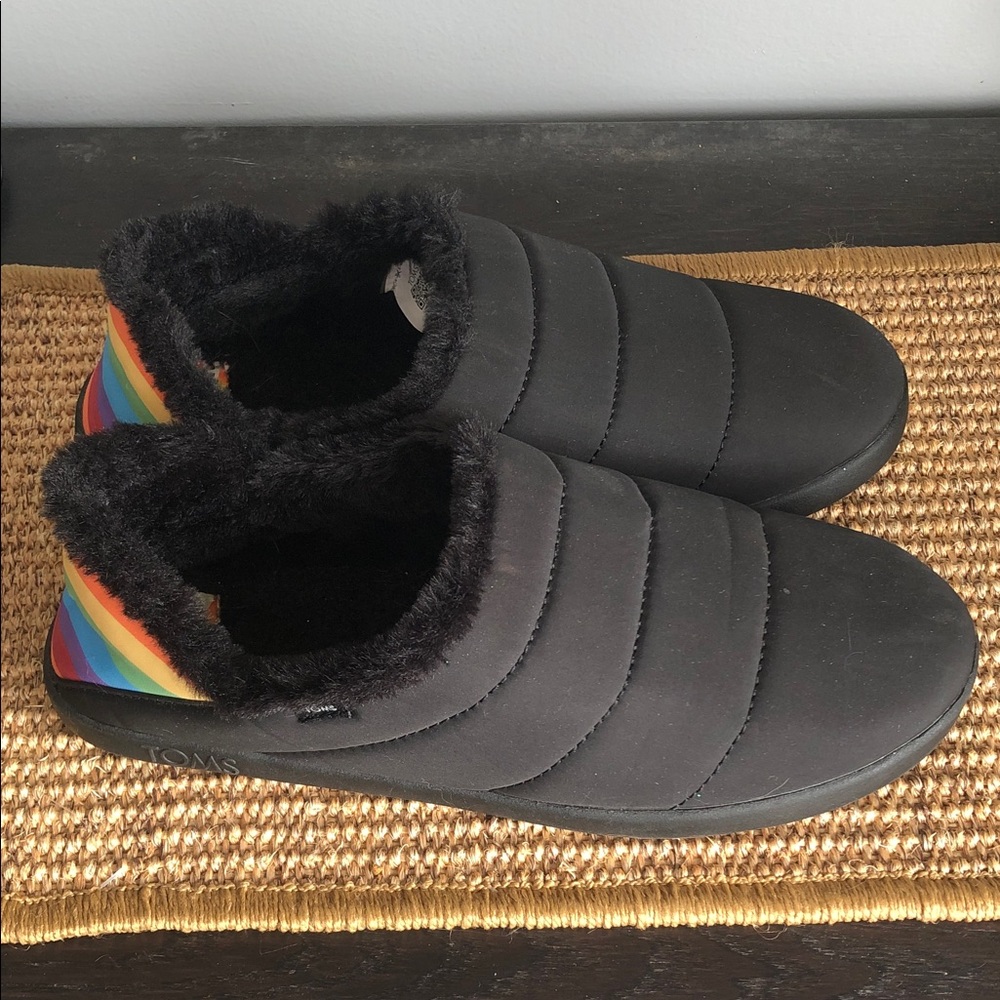 Toms Unity Slippers